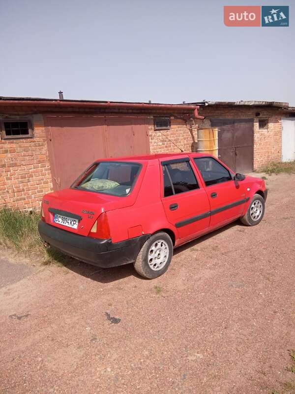 Седан Dacia Solenza 2004 в Сокале