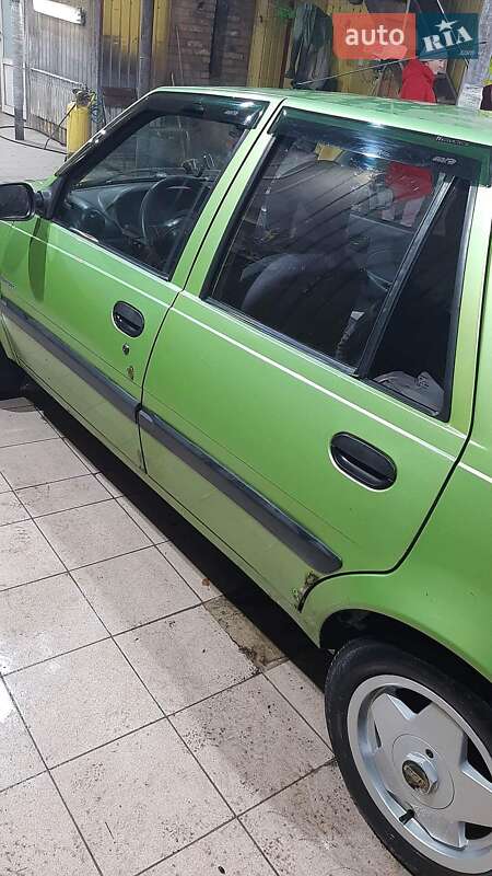 Хэтчбек Dacia Solenza 2003 в Благовещенском