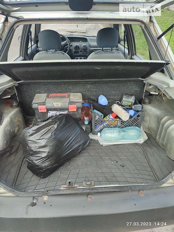 Хэтчбек Dacia Solenza 2004 в Каменском