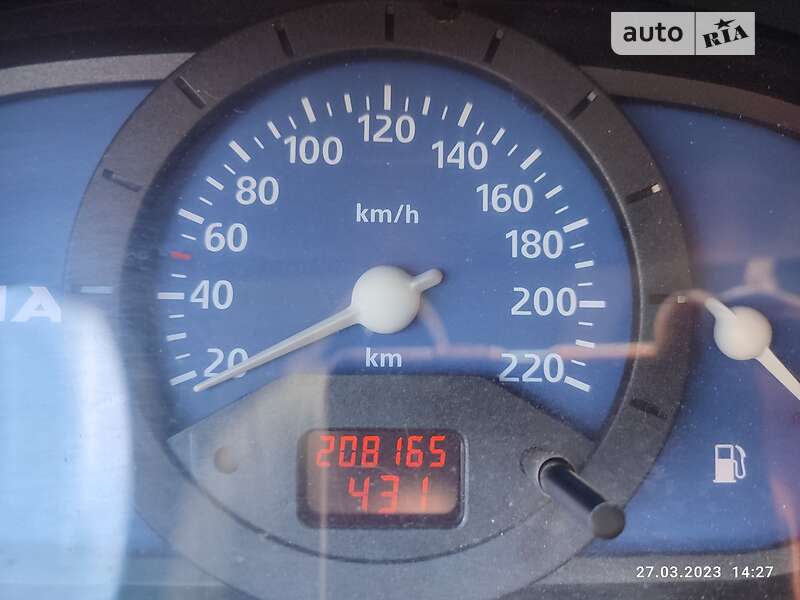 Хэтчбек Dacia Solenza 2004 в Каменском