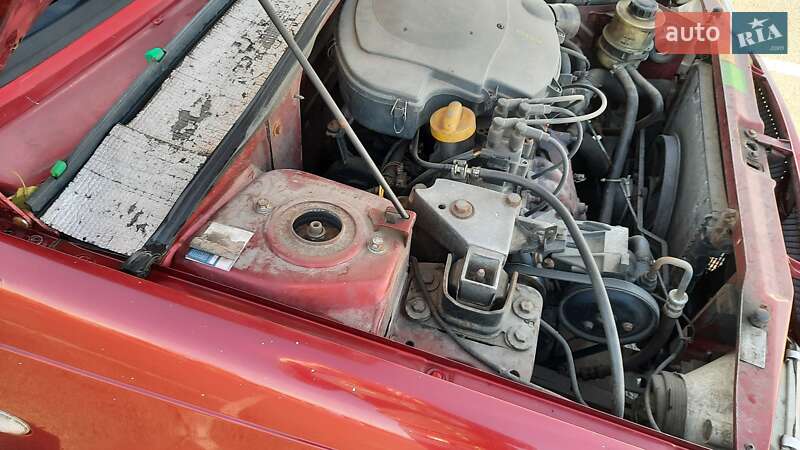 Седан Dacia Solenza 2004 в Киеве