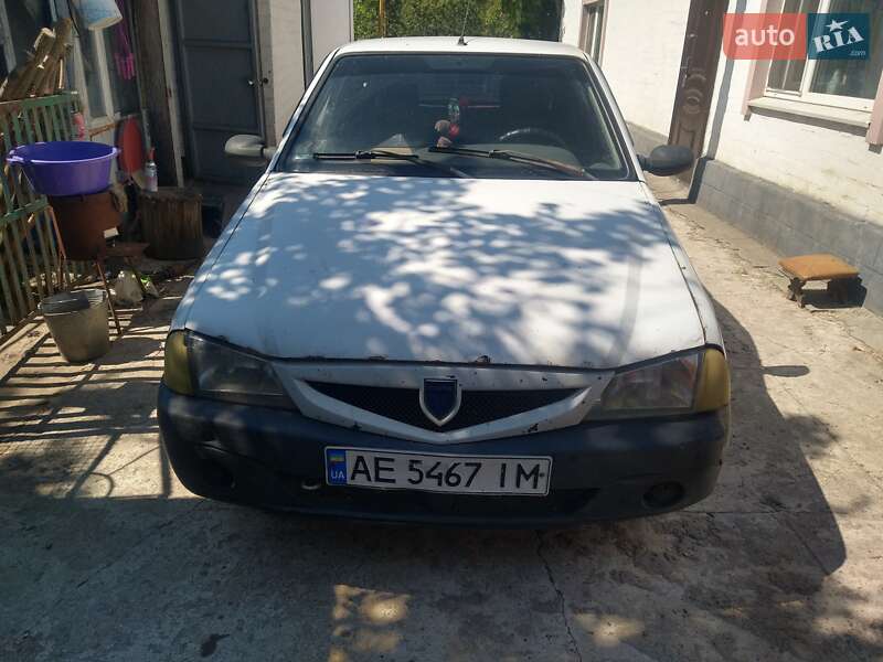 Седан Dacia Solenza 2003 в Верхівцеві