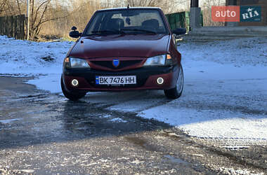 Седан Dacia Solenza 2004 в Дубні