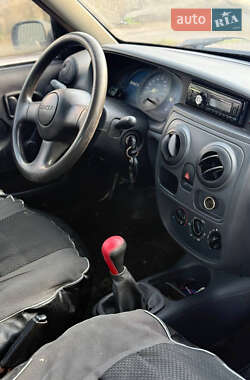 Седан Dacia Solenza 2004 в 