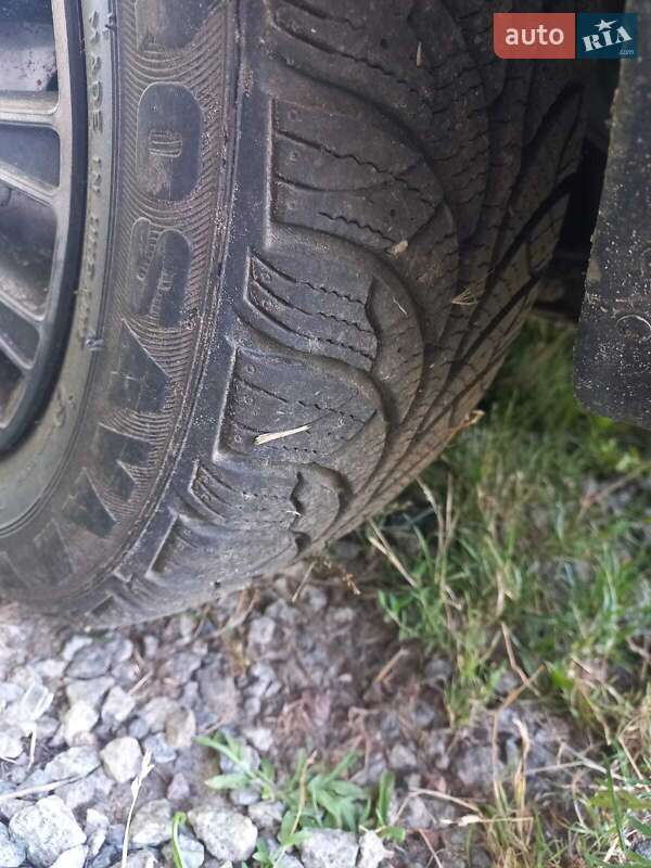 Седан Dacia Solenza 2004 в Малине