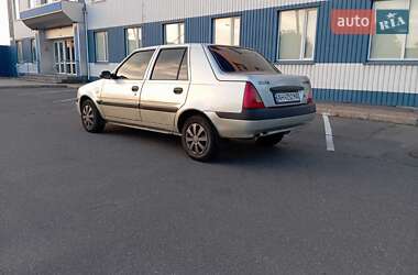 Седан Dacia Solenza 2004 в 