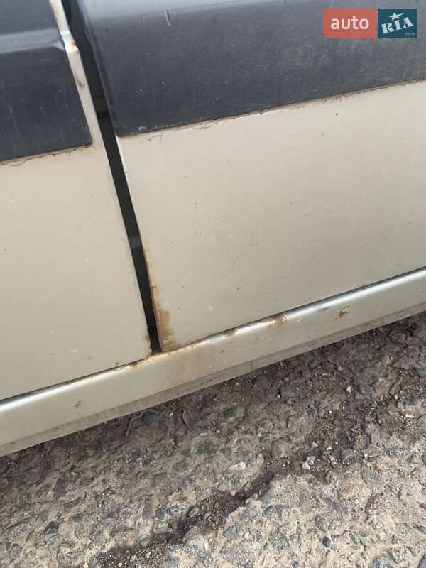 Седан Dacia Solenza 2003 в Кривом Роге