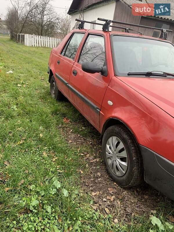 Седан Dacia Solenza 2003 в Вараші