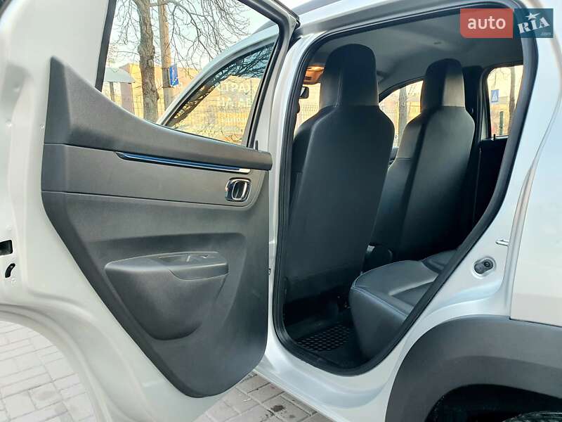 Внедорожник / Кроссовер Dacia Spring 2021 в Киеве