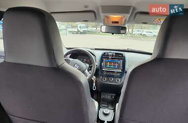 Внедорожник / Кроссовер Dacia Spring 2022 в 