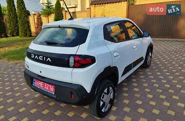 Позашляховик / Кросовер Dacia Spring 2025 в 