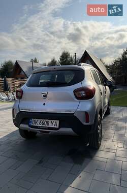 Внедорожник / Кроссовер Dacia Spring 2020 в 