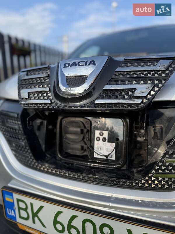Позашляховик / Кросовер Dacia Spring 2020 в Рівному