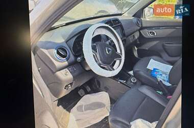 Внедорожник / Кроссовер Dacia Spring 2022 в 