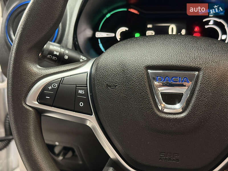 Внедорожник / Кроссовер Dacia Spring 2022 в Владимире