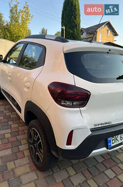 Внедорожник / Кроссовер Dacia Spring 2022 в 