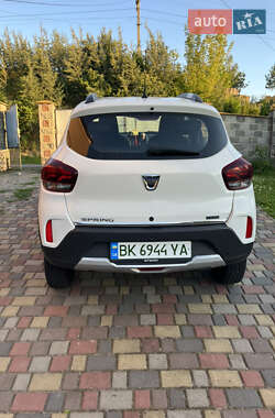 Внедорожник / Кроссовер Dacia Spring 2022 в 