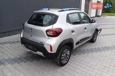 Внедорожник / Кроссовер Dacia Spring 2021 в 