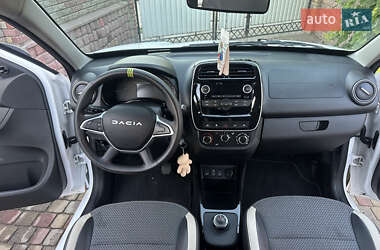 Позашляховик / Кросовер Dacia Spring 2023 в 