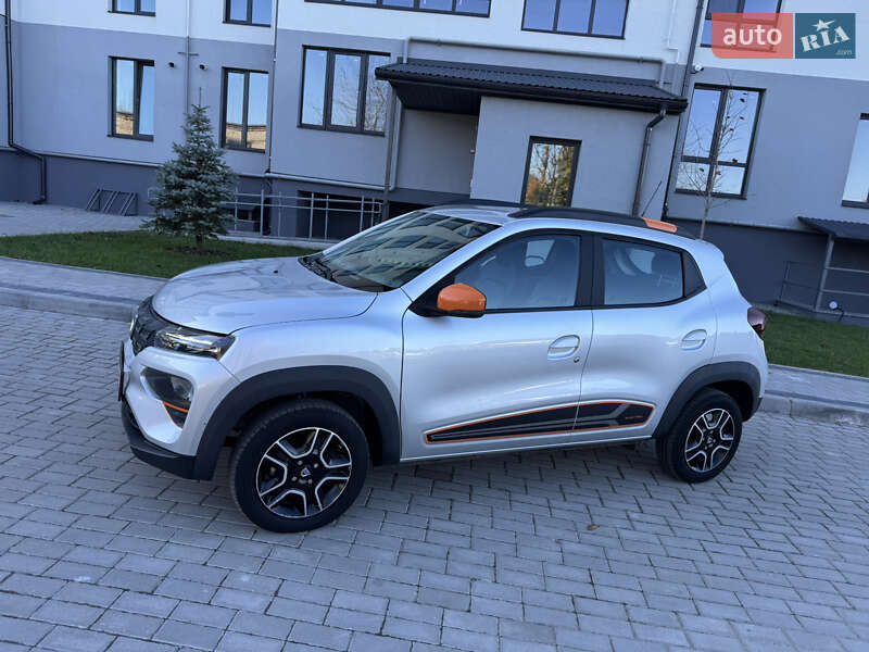 Позашляховик / Кросовер Dacia Spring 2022 в Дубні