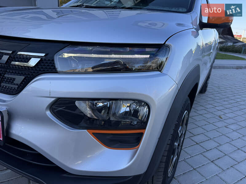 Позашляховик / Кросовер Dacia Spring 2022 в Дубні