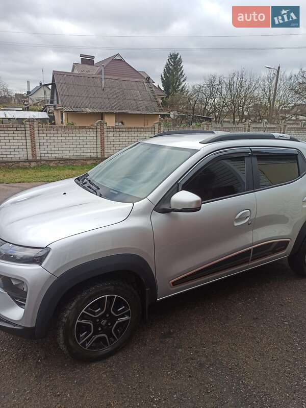 Позашляховик / Кросовер Dacia Spring 2022 в Житомирі фото 4 Позашляховик / Кросовер Dacia Spring 2022 в Житомирі