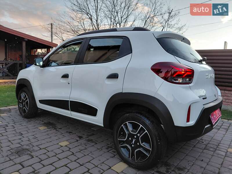 Внедорожник / Кроссовер Dacia Spring 2023 в Ивано-Франковске