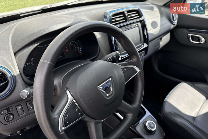 Внедорожник / Кроссовер Dacia Spring 2020 в Киеве