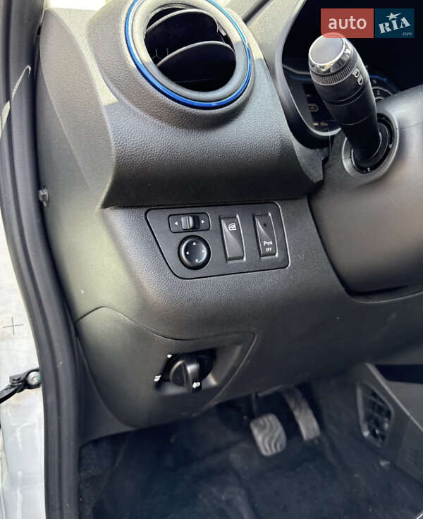 Внедорожник / Кроссовер Dacia Spring 2020 в Киеве