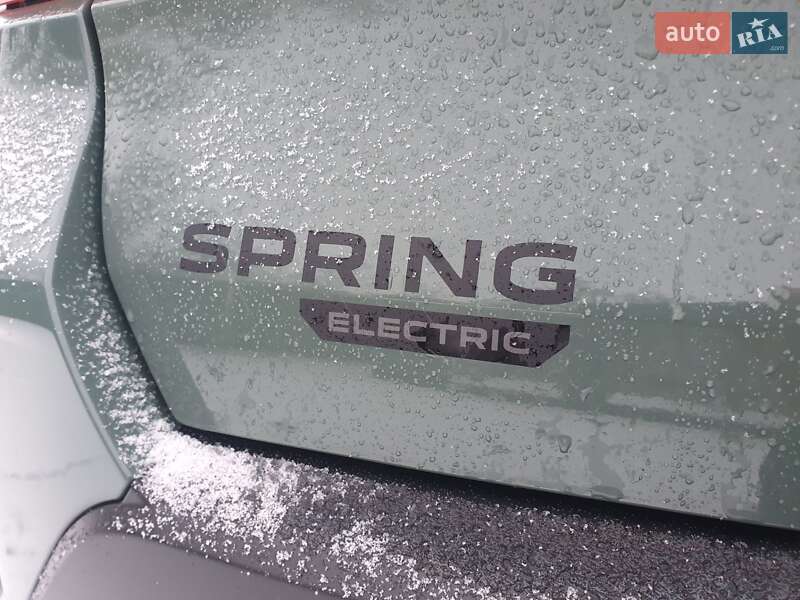 Позашляховик / Кросовер Dacia Spring 2023 в Києві