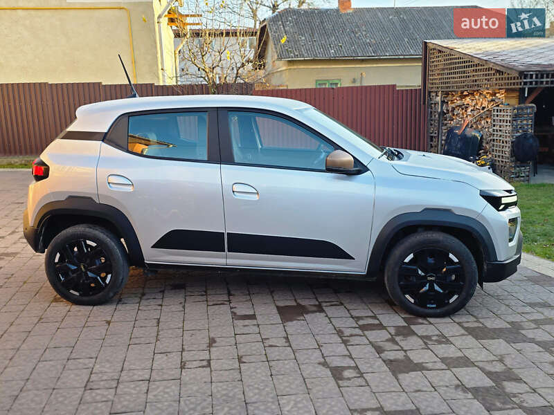 Внедорожник / Кроссовер Dacia Spring 2025 в Самборе