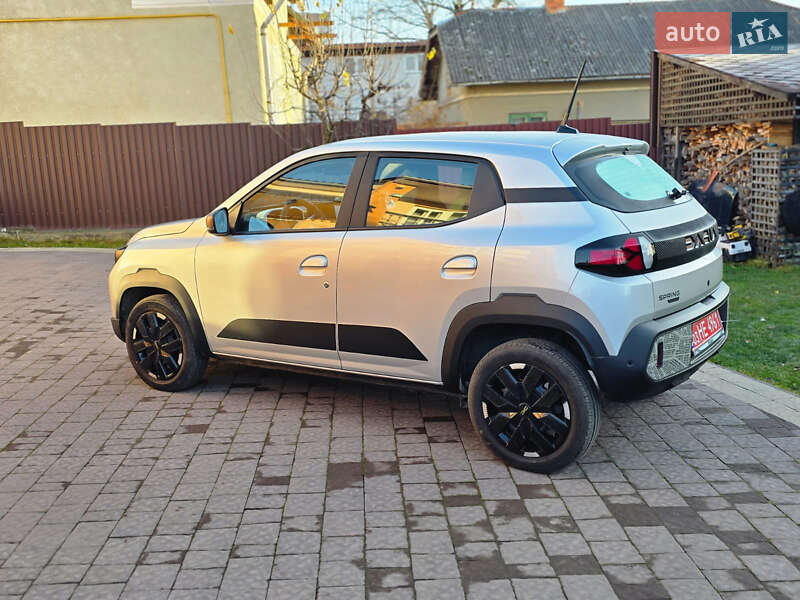 Внедорожник / Кроссовер Dacia Spring 2025 в Самборе