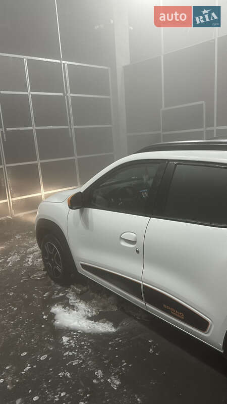 Позашляховик / Кросовер Dacia Spring 2021 в Києві