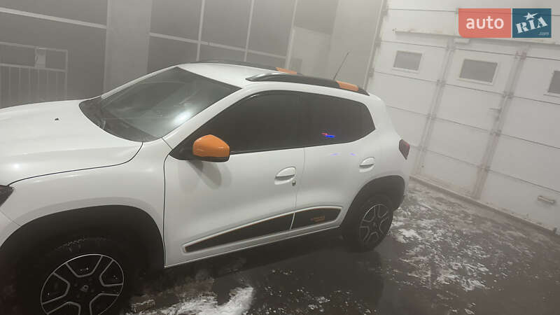 Позашляховик / Кросовер Dacia Spring 2021 в Києві