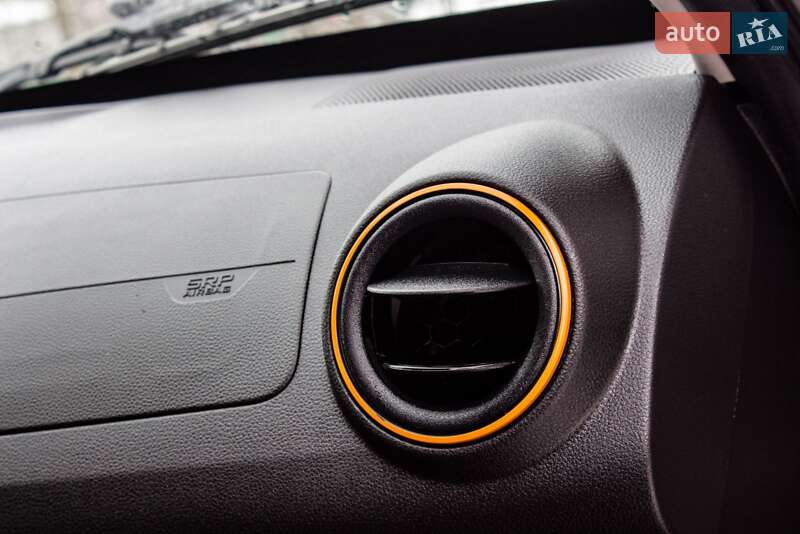 Внедорожник / Кроссовер Dacia Spring 2020 в Львове