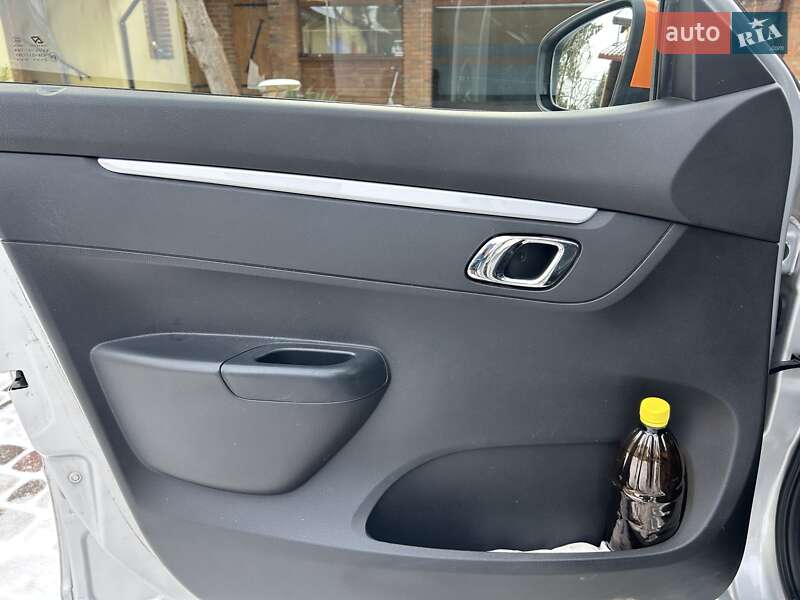 Внедорожник / Кроссовер Dacia Spring 2022 в Ровно