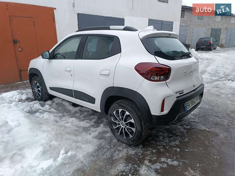 Позашляховик / Кросовер Dacia Spring 2023 в Дубні