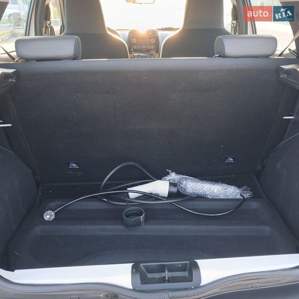 Позашляховик / Кросовер Dacia Spring 2022 в Ужгороді