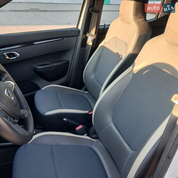 Позашляховик / Кросовер Dacia Spring 2022 в Ужгороді