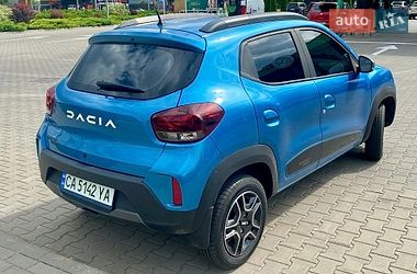 Позашляховик / Кросовер Dacia Spring 2022 в Черкасах