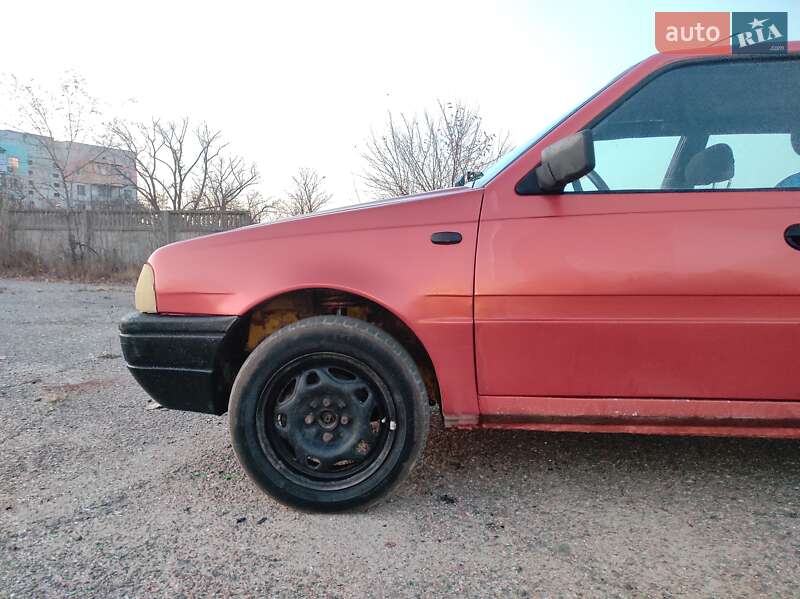 Хэтчбек Dacia SuperNova 2003 в Раздельной