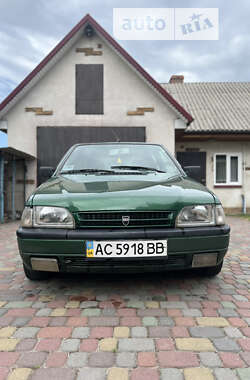 Седан Dacia SuperNova 2003 в Камне-Каширском