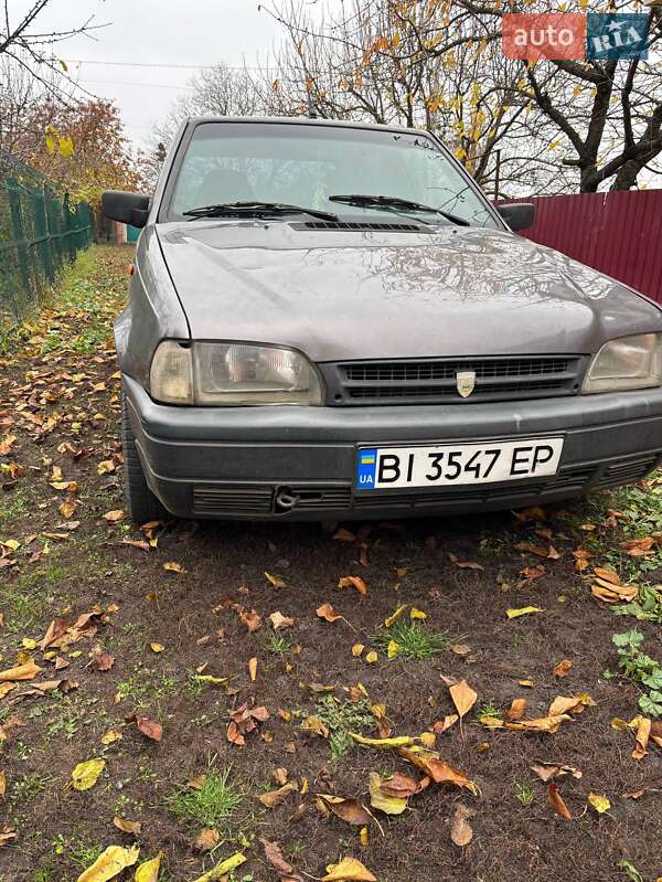 Седан Dacia SuperNova 2003 в Полтаве