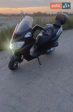 Максі-скутер Daelim S2 2007 в Чернівцях