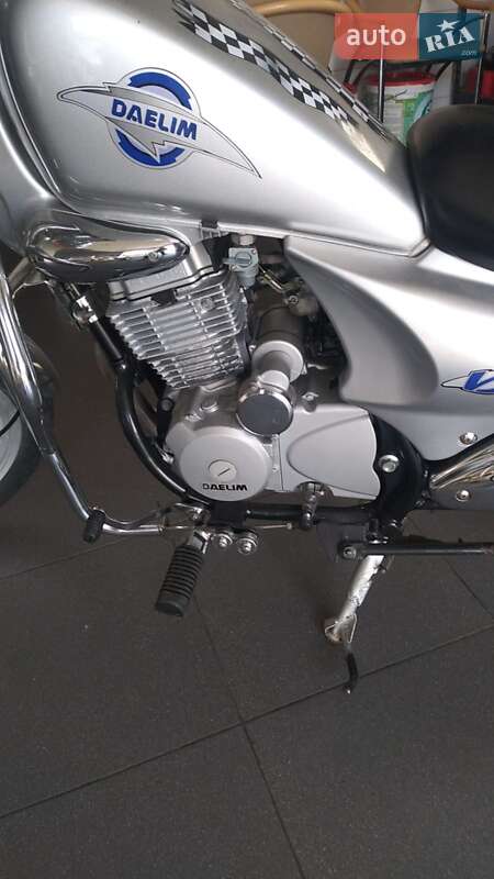 Мотоцикл Чоппер Daelim VS 1997 в Львове