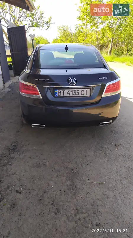 Седан Daewoo Alpheon 2011 в 