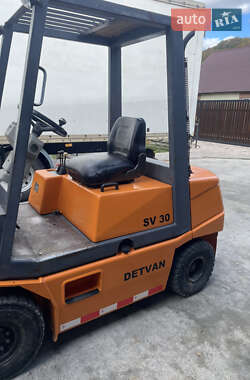 Вилочний навантажувач Daewoo B30S 2000 в 