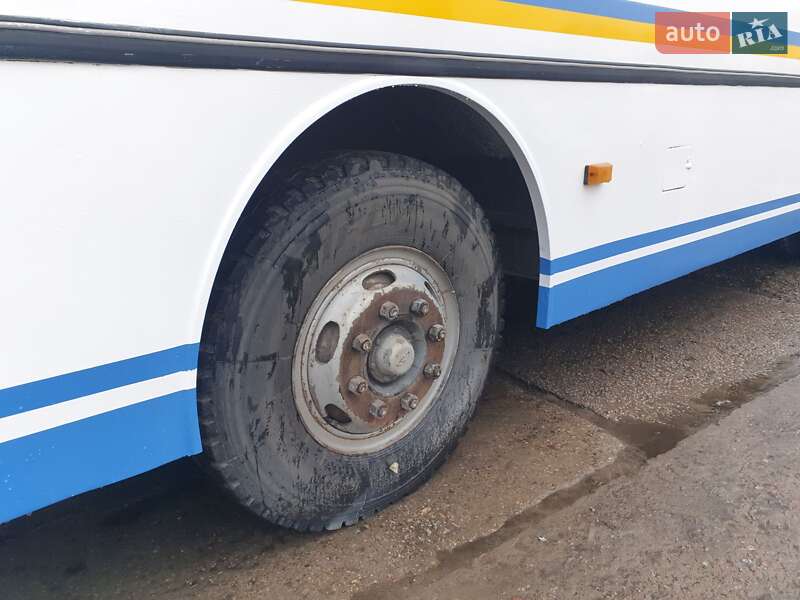 Приміський автобус Daewoo BM 1999 в Нікополі