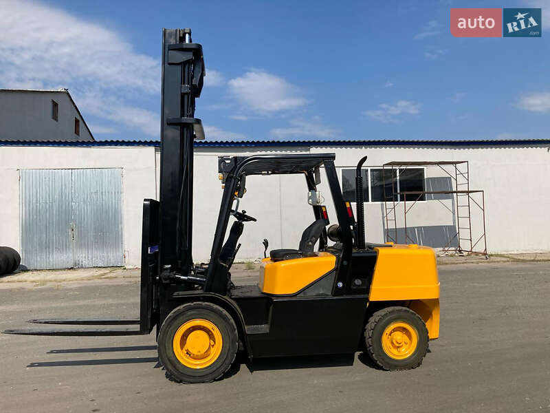 Вилочный погрузчик Daewoo D 70 2006 в Киеве