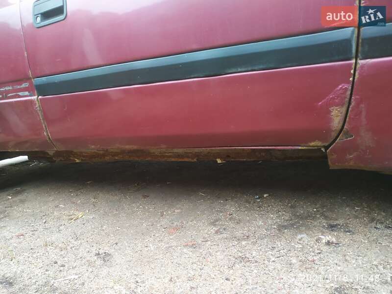 Седан Daewoo Espero 1997 в Дергачах